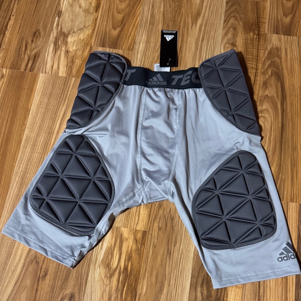 Adidas Techfit Smash 5-Pad Football Girdle New Size Medium